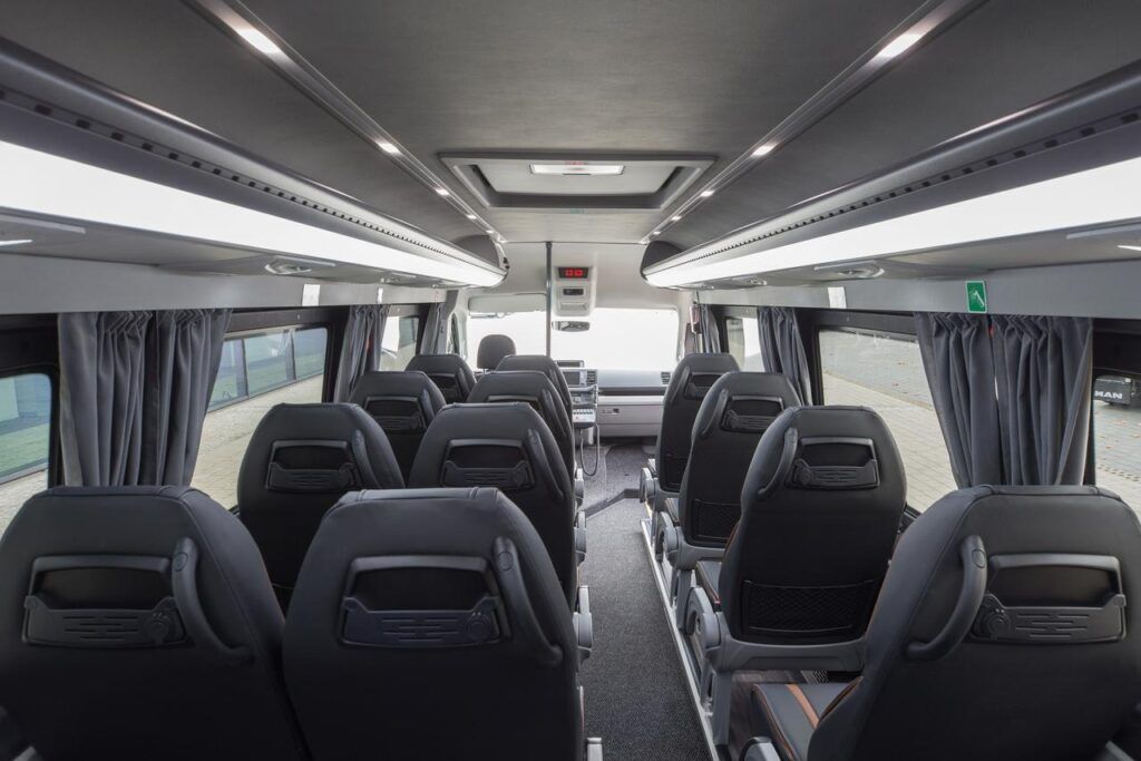 kleinen aber geräumigen Bus buchen bei HMR Busvermietung und Eventlogistik