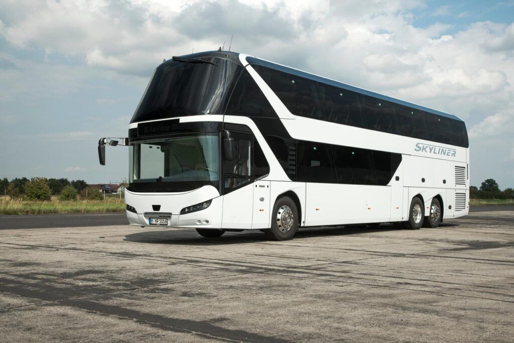 Doppeldecker Bus inklusive Fahrer für Ihre nächste Gruppenreise